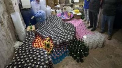 ضبط 3 أشخاص لإدارتهم مصنع مستحضرات التجميل بدون ترخيص بالقاهرة