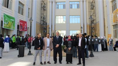 علوم الحاسب بحلوان الأهلية تقيم فعالية للتبادل المعرفي بين الطلاب