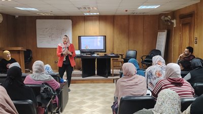 تدريب الأطقم الطبية بالفيوم على مكافحة العدوى فى أقسام الرعاية المركزة للأطفال 