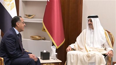 أمير دولة قطر يستقبل رئيس الوزراء