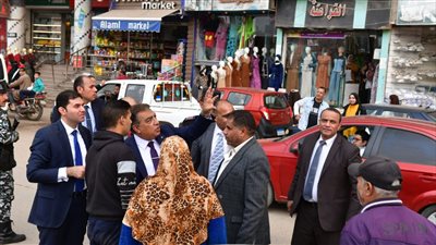  محافظ الدقهلية يتفقد مستوى النظافة ورفع الاشغالات بشوارع  دكرنس 