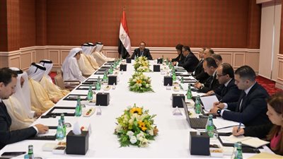 رئيس الوزراء يلتقي وفد رابطة رجال الأعمال القطريين