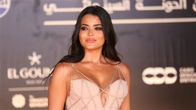 أسماء جلال تتصدر التريند مجددًا.. إطلالات مميزة ولقطات لافتة