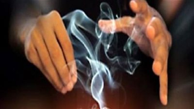 أستاذة علم نفس يكشف عن السبب الرئيسي لانتشار الدجل والشعوذة (فيديو)