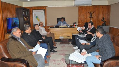 مناقشة طلبات العاملين باجتماع لجنة الموارد البشرية بصحة سوهاج