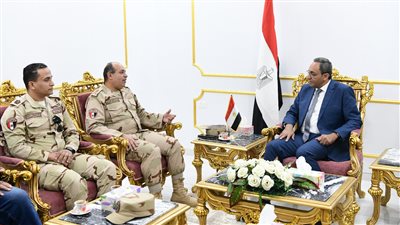 محافظ قنا يُتابع الموقف التنفيذي لمشروعات حياة كريمة 