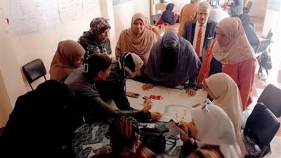       دورة تدريبية لمعلمى محو الأمية بمحافظة السويس  