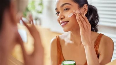 علامات انتهاء صلاحية منتجات العناية بالجلد قبل موعدها