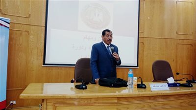 تواصل فعاليات الدورة التثقيفية لصناع القرار فى  جامعة الفيوم 