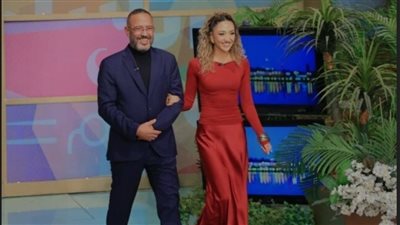 أشرف عبد الباقي وابنته يكشفان كواليس «مين يصدق» في برنامج منى الشاذلي