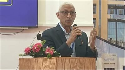 محافظ شمال سيناء يتفقد الإدارات الجديدة بالهلال الأحمر 