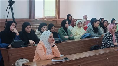 ندوة تثقيفية لمشروع محو الأمية بإعلام السويس