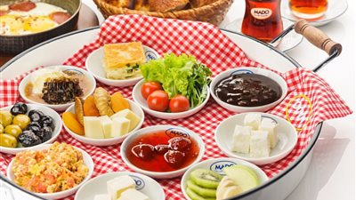 هل يؤثر توقيت الإفطار على مستويات السكر في الدم لمرضى السكري؟.. دراسة تكشف التفاصيل