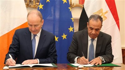 وزير الخارجية يوقع مذكرة تفاهم لتدشين آلية للتشاور السياسى مع أيرلندا