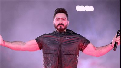 تامر حسني في طريقه إلى الكويت لحفل الأرينا كويت.. «SOLD OUT»