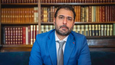 فوز محمد طرزي بجائزة نجيب محفوظ للأدب لعام 2024