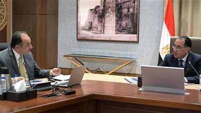 رئيس مجلس الوزراء يُتابع موقف تطوير قطاع القطن والغزل والنسيج