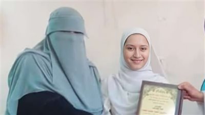 مقدرتش على فراقها.. وفاة أم حافظة القرآن لرحيل ابنتها بحادث متسابقي البحيرة 