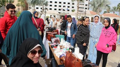 إفتتاح معرض نتاج ورش التمكين الإقتصادي للمرأة بدمنهور 