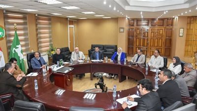 الشرقية تستعرض مشاكل المستثمرين بالمناطق الصناعية 