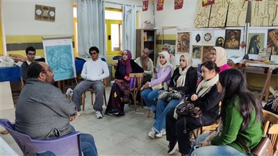 طلاب جامعة حلوان الأهلية يشاركون بورشة تدريب للفنون التشكيلية