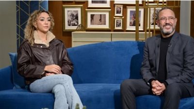 ابنة أشرف عبدالباقي: بقوله في الشغل يا أستاذ.. والفنان: بأسمع كلامها كمخرجة