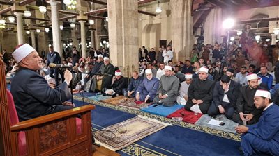 خطيب الجامع الأزهر: مجالس الذكر تسهم في معرفة المحتاجين وتقديم العون لهم