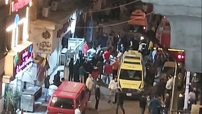 النيابة العامة والأدلة الجنائية تعاين انهيار عقار الليمون بالإسكندرية 