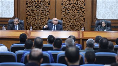 الوزير: خطة حكومية لتطوير المناطق الصناعية الغير مخططة وتوفير المرافق الخاصة 