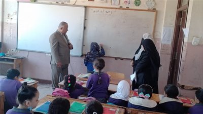 وكيل تعليم الفيوم يتابع انتظام العملية التعليمية بالمدارس 