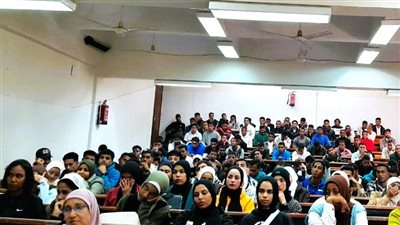  ختام سلسلة ندوات التوعية بأضرار الإدمان بجامعة جنوب الوادي 