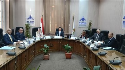 لجنة قيادات جامعة بنها تستقبل المتقدمين للوظائف القيادية