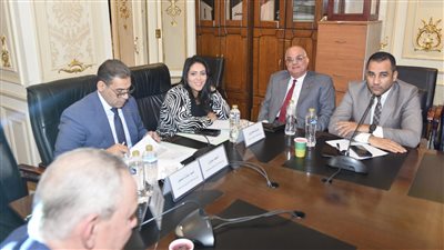 اتصالات النواب: كراسات الإسكان تباع بثلاثة أضعاف ثمنها 