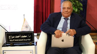  محمد سراج: التجديد الفكري عمل مستمر لإيجاد حلول وَفْقًا للشرع