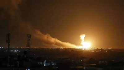 انفجارات عنيفة تهز حماة وحمص نتيجة غارات جوية إسرائيلية