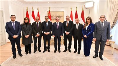 السيسي يلتقي عددًا من سيدات ورجال الصحافة والإعلام ورئيس الهيئة العامة للاستعلامات