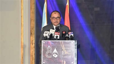 وزير قطاع الأعمال: تعزيز قدرات الشركات نحو الاقتصاد الأخضر وتحسين الأداء البيئي