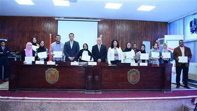 ختام برنامج نجوم مصرية ستارز وتكريم المتدربين بجامعة سوهاج 