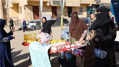 محافظ كفر الشيخ يتفقد قوافل المبادرة الرئاسية «بداية جديدة لبناء الإنسان» بمدينة مسير 