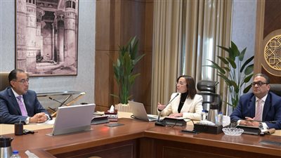 مدبولي يتابع مع محافظ البحيرة عدداً من ملفات العمل  للمشروعات الجارية