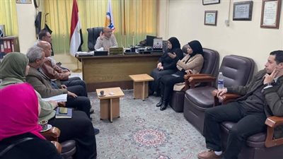 فريق المعامل المركزية بالوزارة يعقد إجتماعا مع وكيل الوزارة بقنا