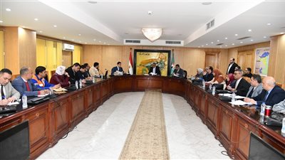 محافظ الفيوم يتابع نسب تنفيذ المشروعات فى مبادرة حياة كريمة