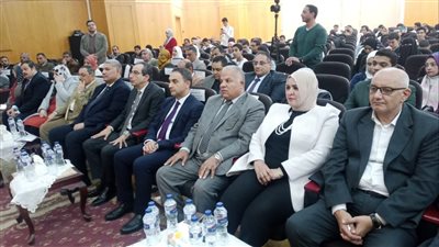 رئيس جامعة الفيوم  ووكيل وزارة التربية والتعليم يفتتحان المعرض المحلي للعلوم والهندسة