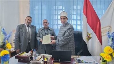 ازهر شمال سيناء: يكرم عدد من المعلمين والطلاب المتميزين في معهد العريش