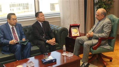 وزير الكهرباء يستقبل سفير ماليزيا لبحث سبل دعم وتعزيز التعاون  