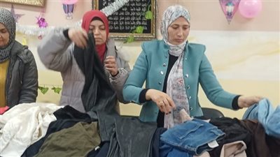 معرض خيري للملابس بالمدن الجامعية في عين شمس 