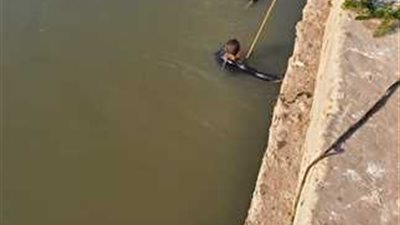 بعد 10 ايام.. العثور على جثة منقذه أبنائها بمياه ترعة الإبراهيمية بأسيوط