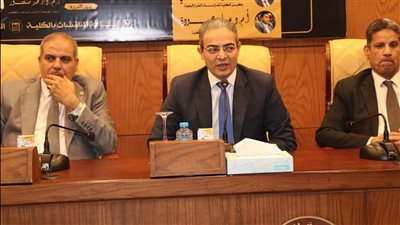 تكريم نقيب الإعلاميين في الاحتفال باليوم العالمي للغة العربية