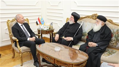 محافظ القاهرة يستقبل وفدًا من الكنيسة القبطية الأرثوذكسية 