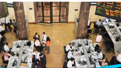 مبيعات محلية وعربية تهبط بالبورصة وتكبدها 32 مليار جنيه بنهاية التعاملات